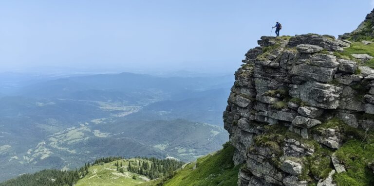 Връх Трите чуки в Стара планина